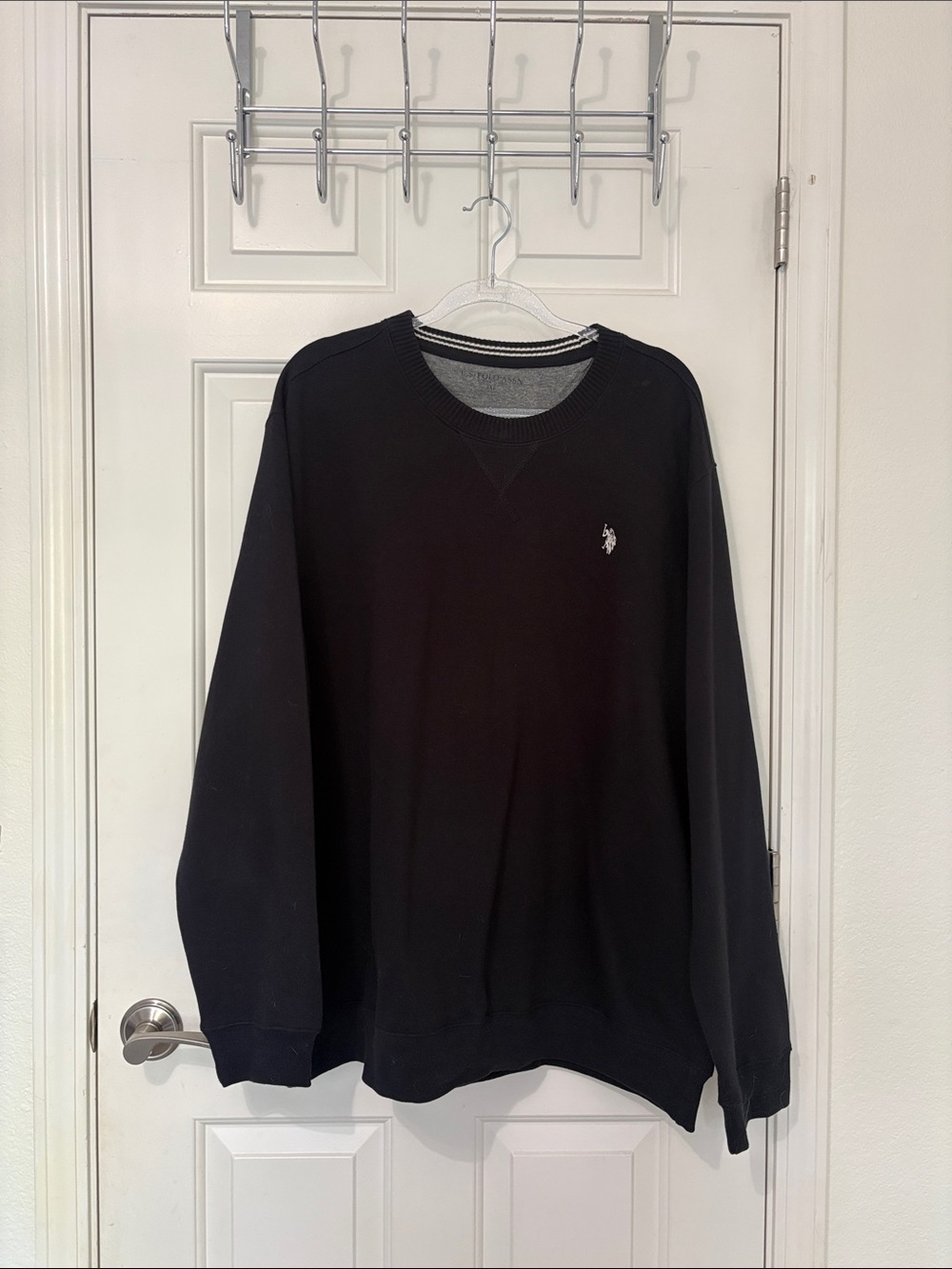 Men’s Black Pullover Size 3XL